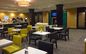 Holiday Inn Express Thunder Bay By Ihg